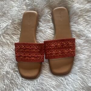 Old Navy coral pink leather sandals